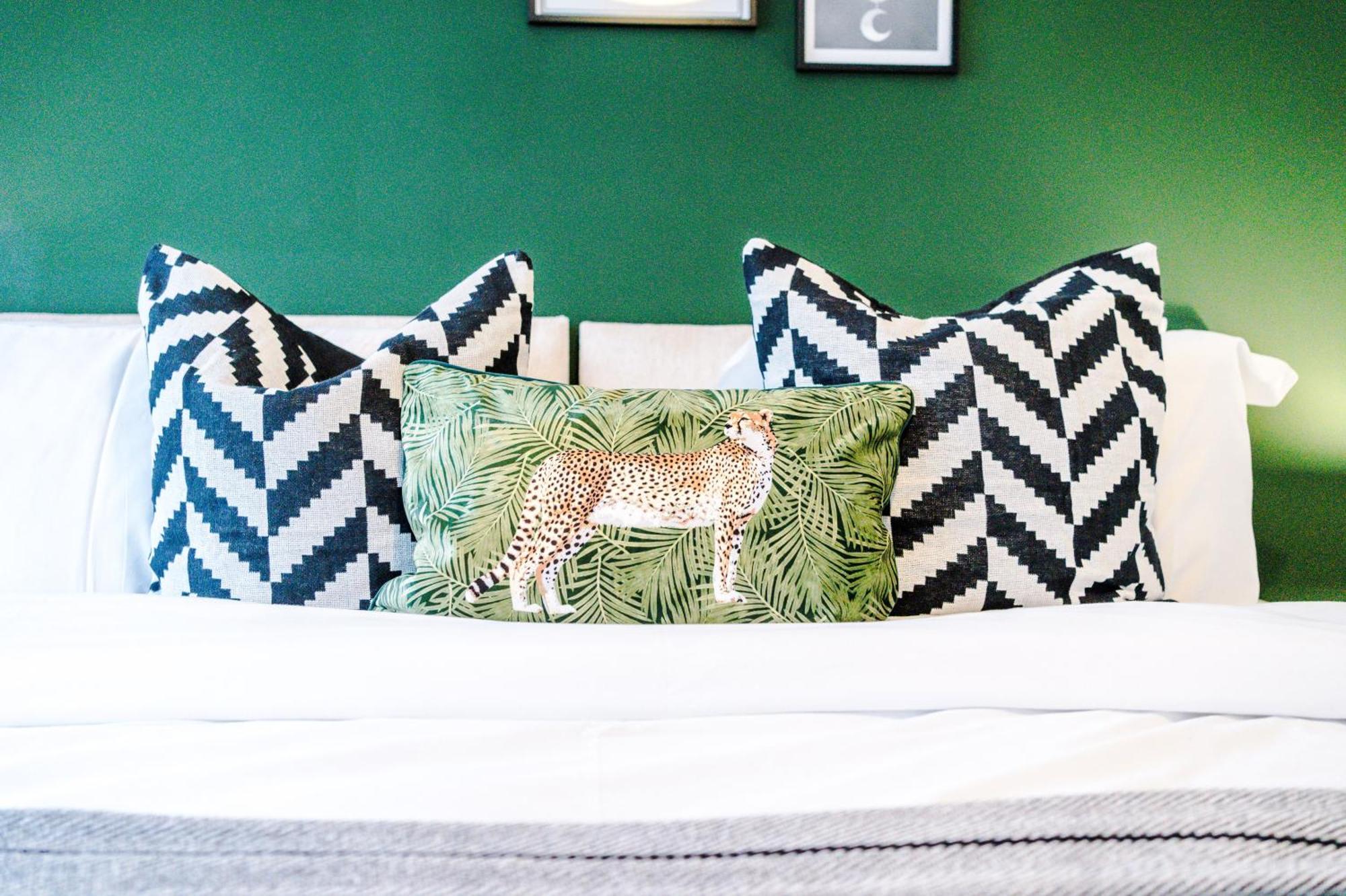 Welcoming 3 Bed Home, 10 Mins From Chester Races And Zoo Saughall ภายนอก รูปภาพ