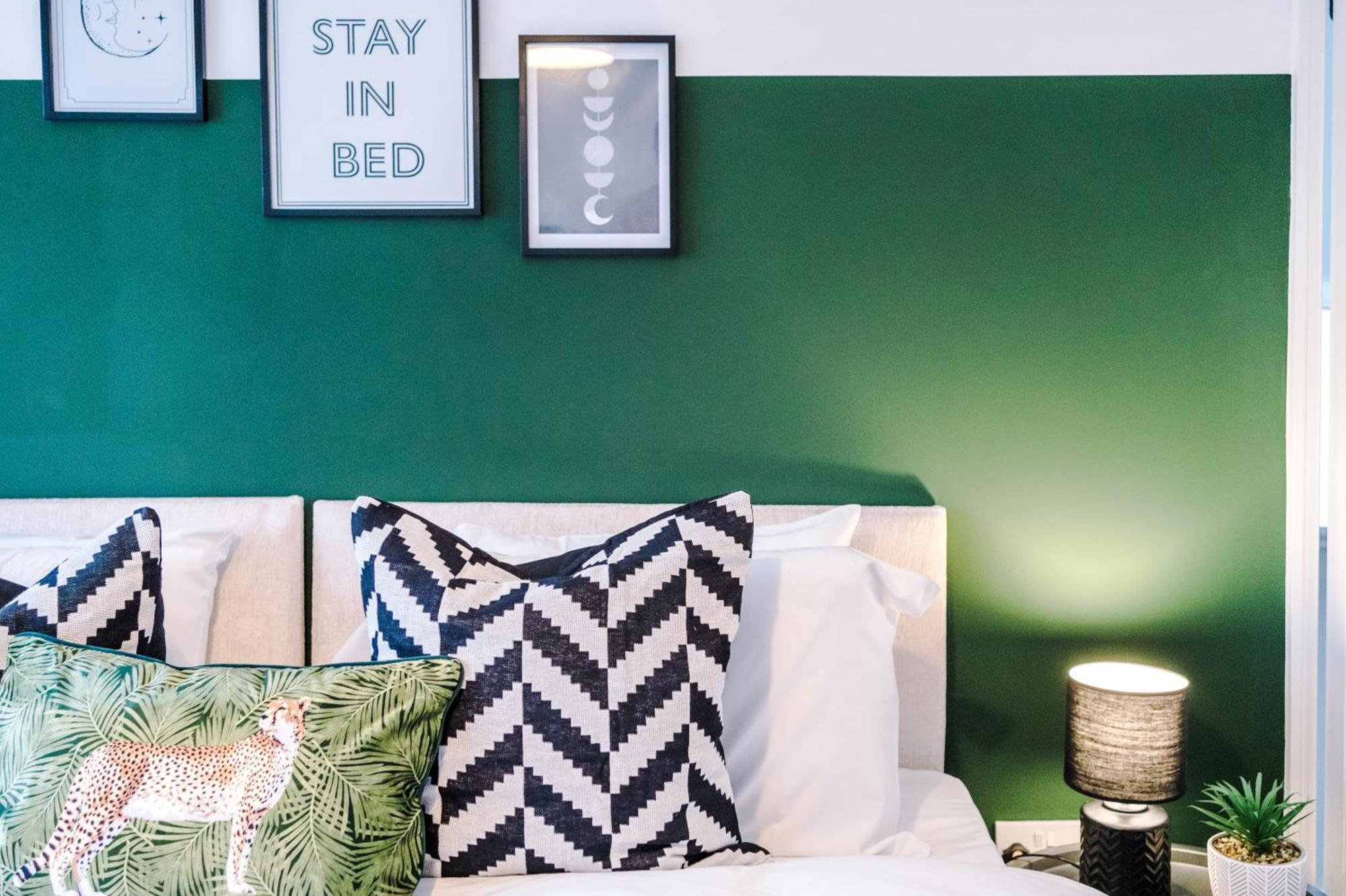 Welcoming 3 Bed Home, 10 Mins From Chester Races And Zoo Saughall ภายนอก รูปภาพ